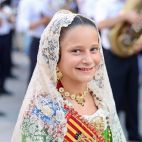 Marta Mercader torna a casa: la Fallera Major Infantil de València visita Siete Aguas.