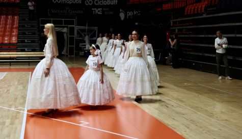 Ensayo de las candidatas a Fallera Mayor de Valencia 2027.