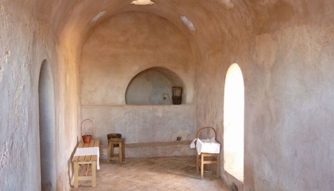 Interior de los baños árabes de Torres Torres, rincón secreto de Camp de Morvedre.