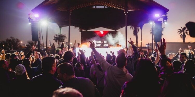 2000 Fest® celebra el 9 d’Octubre con un tardeo remember en La Pérgola.